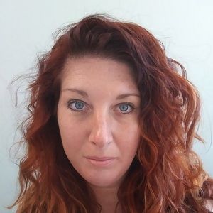 Meet your Posher, Dana